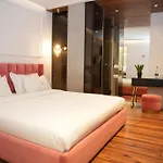 La Boutique 4* Тирана