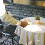 Отель La Boutique Тирана