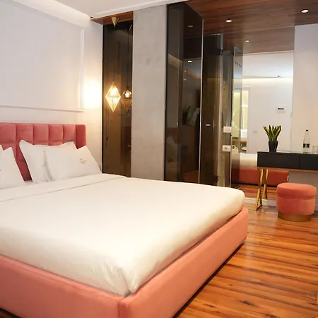 La Boutique 4* Tirana