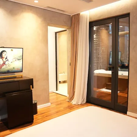 La Boutique Hotel Tirana