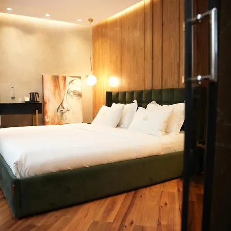 La Boutique Hotel