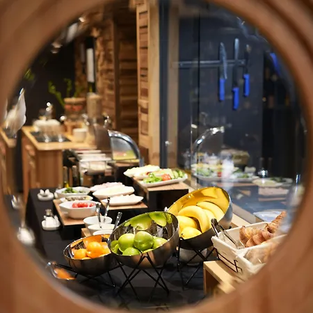 La Boutique Tirana