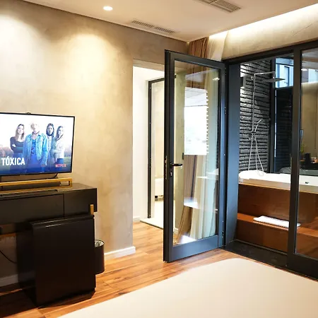 La Boutique 4* Tirana